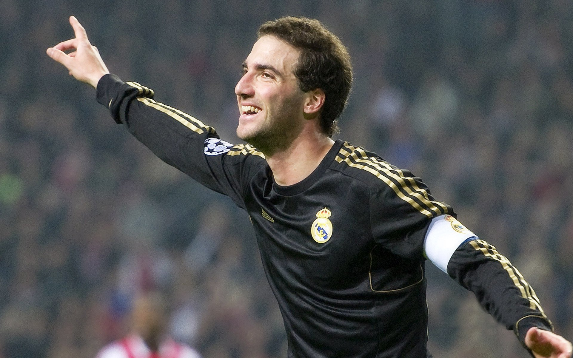 开云体育官方网站-巴西血拼里昂,黄喜灿成为关键先生,亚洲面孔如何撕裂欧洲足球的傲慢防线 第2张 开云体育官方网站-巴西血拼里昂,黄喜灿成为关键先生,亚洲面孔如何撕裂欧洲足球的傲慢防线 第2张