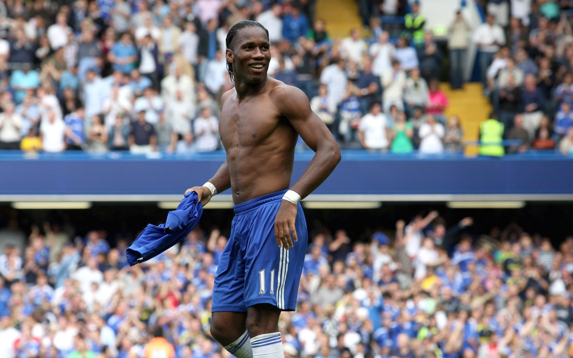 开云APP-F1街道赛焦点战，当独行侠用引擎轰鸣般的火力压制篮网  第2张